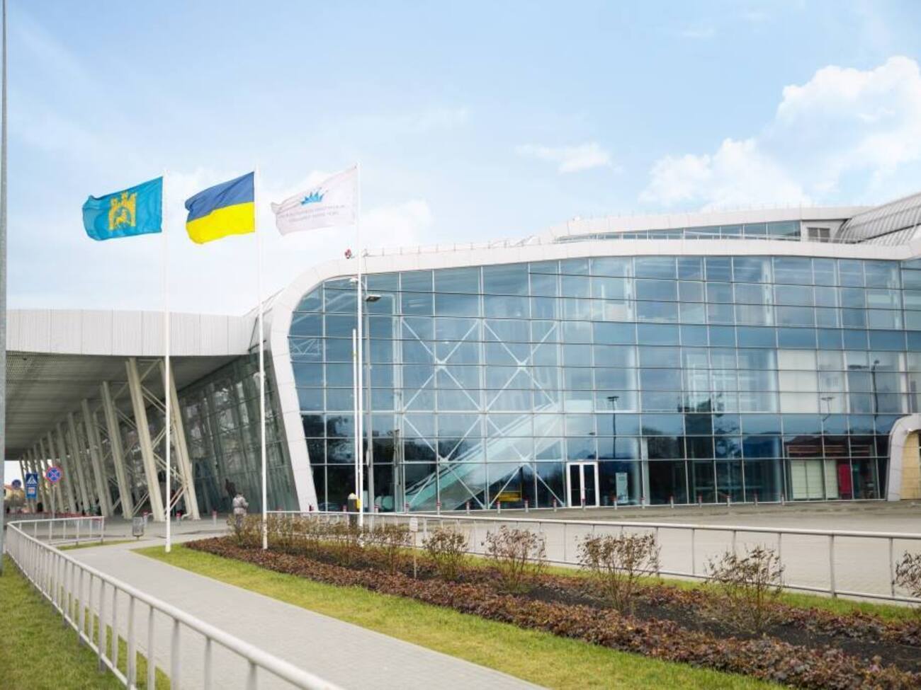 У Державіації розглядають можливість відкриття аеропортів