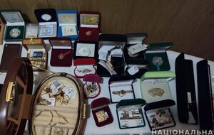 Средства могут принадлежать родственнику фигуранта – генералу ВС РФ, которыми тот финансировал "инвестиционные" проекты в России и Луганской и Донецкой областях