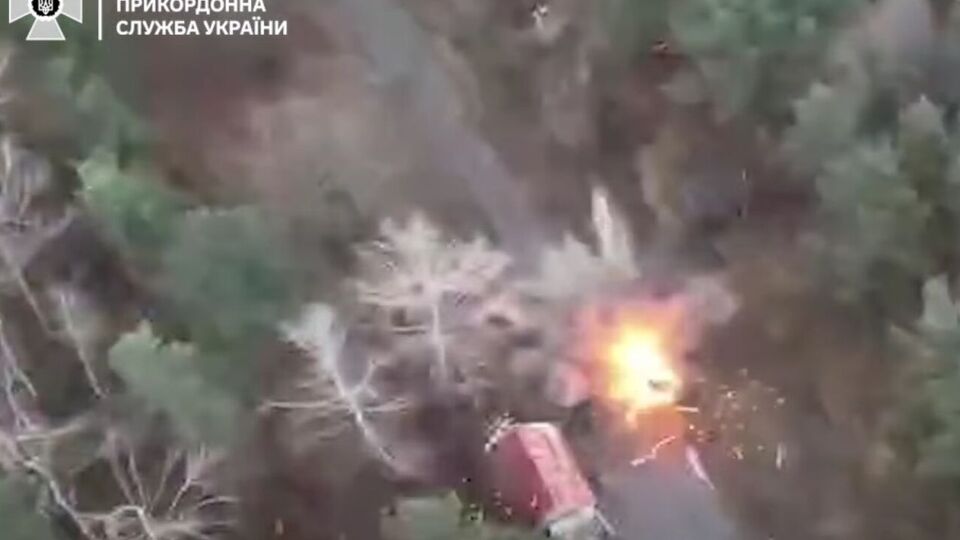 Після виявлення російської символіки українські прикордонники оперативно спрямували в ціль дрони