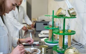 У Міноборони наголосили, що нові норми враховують підвищену потребу білків, вітамінів і калорій