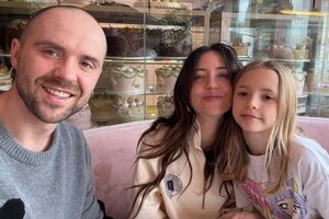Окрім доньки, у нового чоловіка Дорофєєвої від другого шлюбу є також син