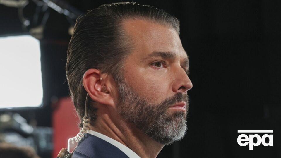 ВПК, здається, хоче переконатися, що третю світову буде розв'язано до того, як у батька з'явиться можливість встановити мир, зазначив Трамп-молодший