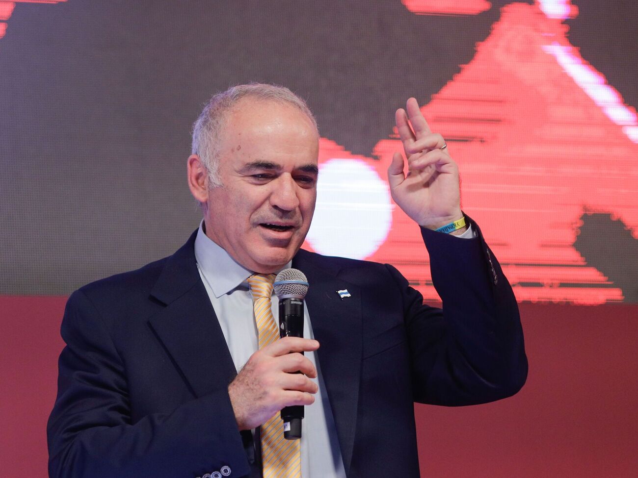 Каспаров: Байденівська адміністрація – це повільна смерть України від раку. За Трампа, імовірно, і стентування встигнуть зробити