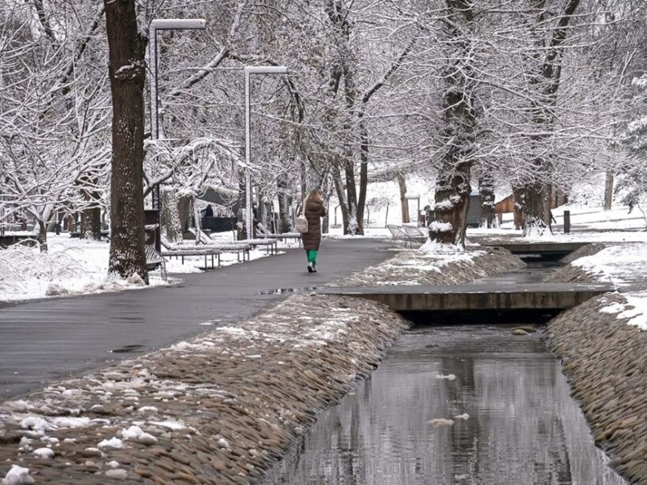 У західних областях може бути дощ із мокрим снігом