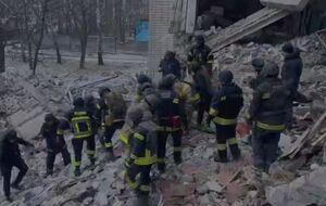 На месте разрушений продолжаются поисковые работы