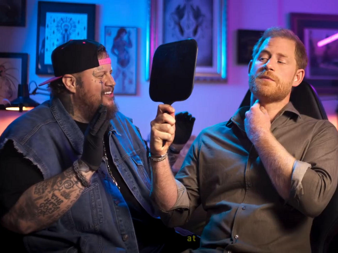 Принц Гарри хотел, чтобы его первое тату было на пояснице или на заднице, а не на шее