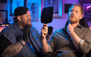 Принц Гарри хотел, чтобы его первое тату было на пояснице или на заднице, а не на шее