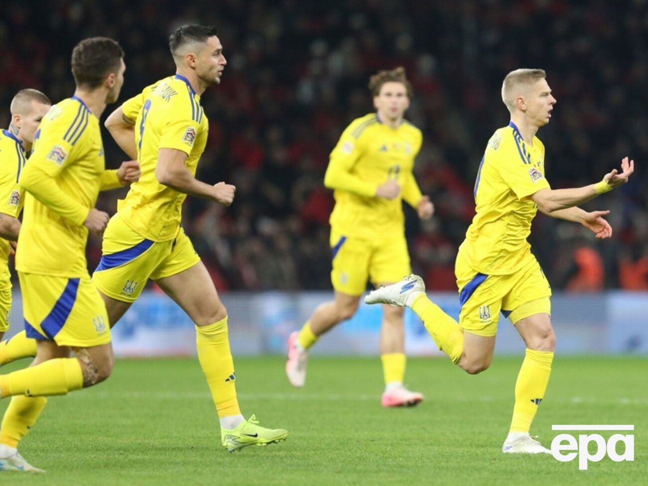 Зинченко забил первый гол и вынес на поле футболку с номером 1000