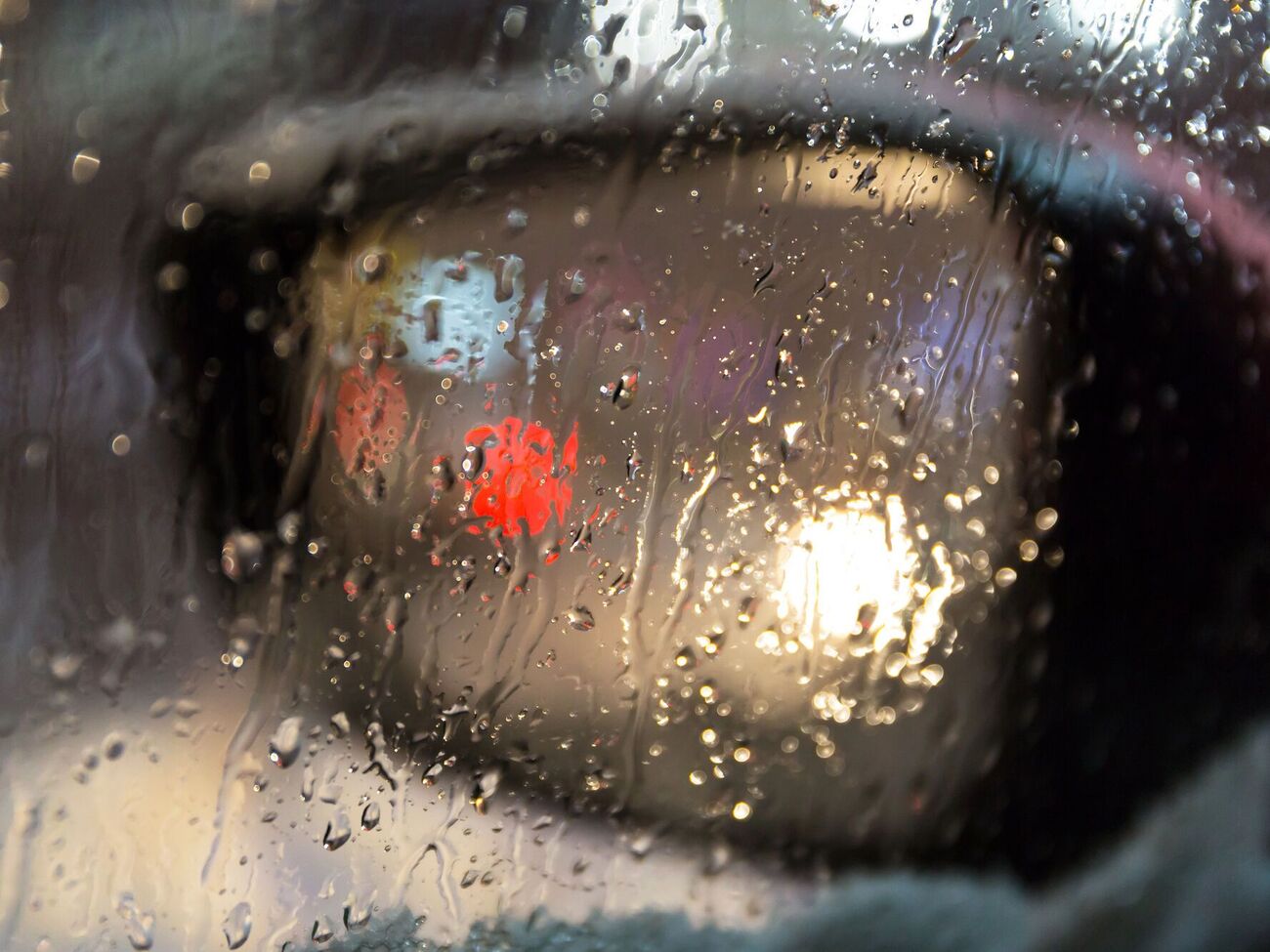 Сложную погоду синоптик прогнозирует в Харьковской, Сумской, Черниговской, Луганской и иногда Полтавской областях