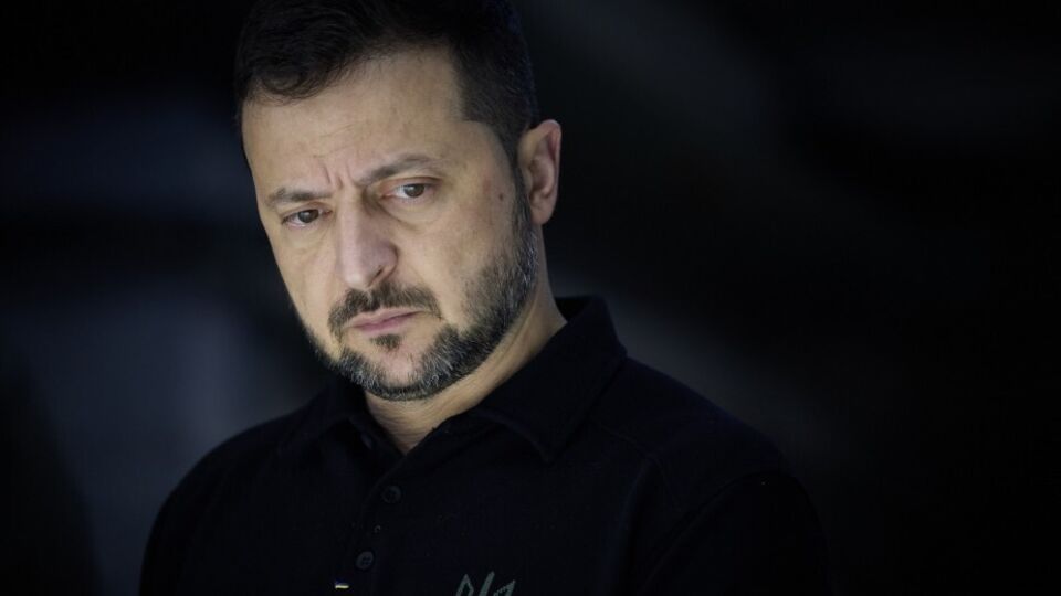 Зеленский обсудил с Сырским ситуацию на основных направлениях фронта