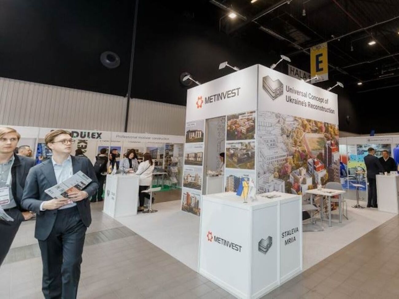 Проектный офис "Метинвеста" разработал для Бахмута концепцию восстановления одного из кварталов, а затем возникла идея воссоздать мини-копию Бахмута