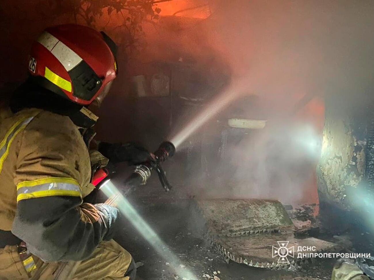 У Дніпрі горить у двох місцях