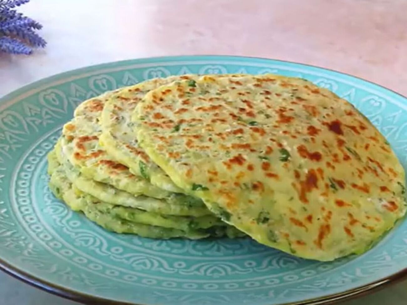 Хліб із картоплі обсмажте на сухій сковороді