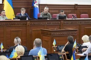 Мэр Киева отметил, что город будет покрывать затраты на изготовление протезов, дополняя государственную помощь