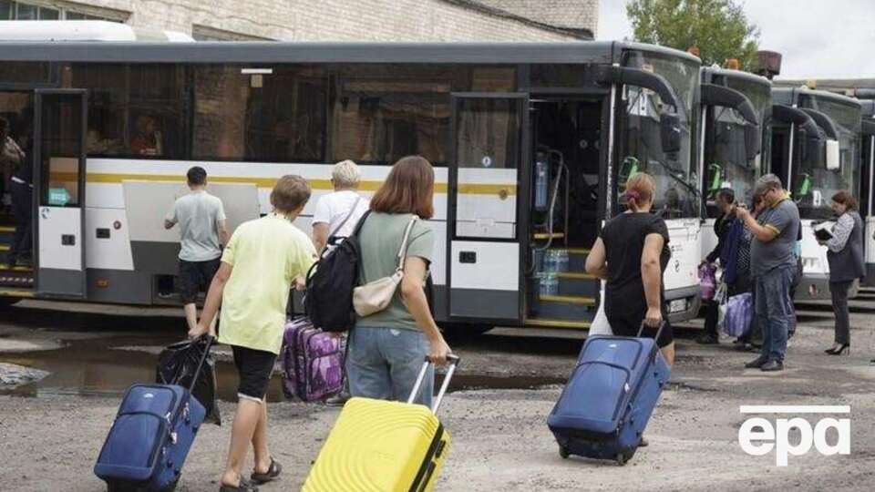 Краснопільська селищна рада обіцяє вивезти людей у безпечніші райони проживання