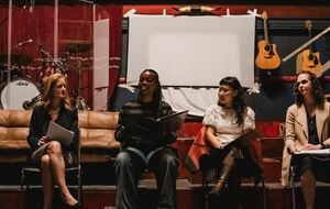 Благодаря чтениям было собрано $19 тыс. для благотворительной организации United Help Ukraine