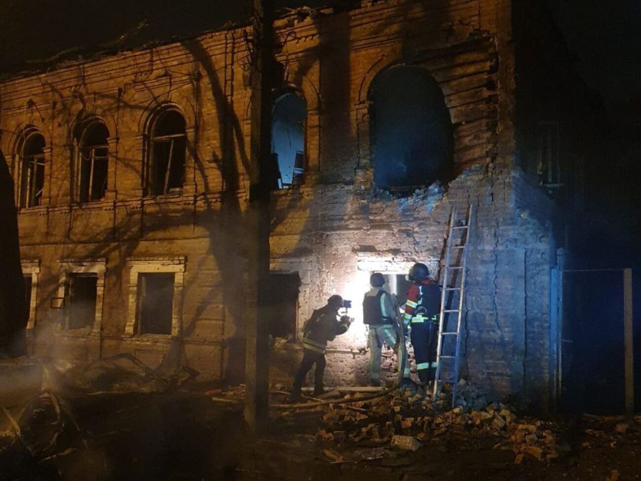 У Сумах зафіксували влучання в житловий мікрорайон