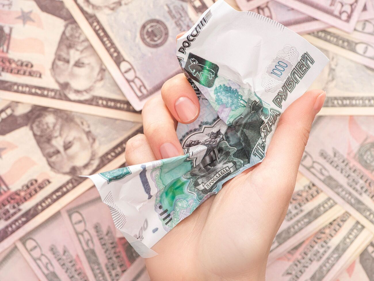 Рубль падає з минулого тижня