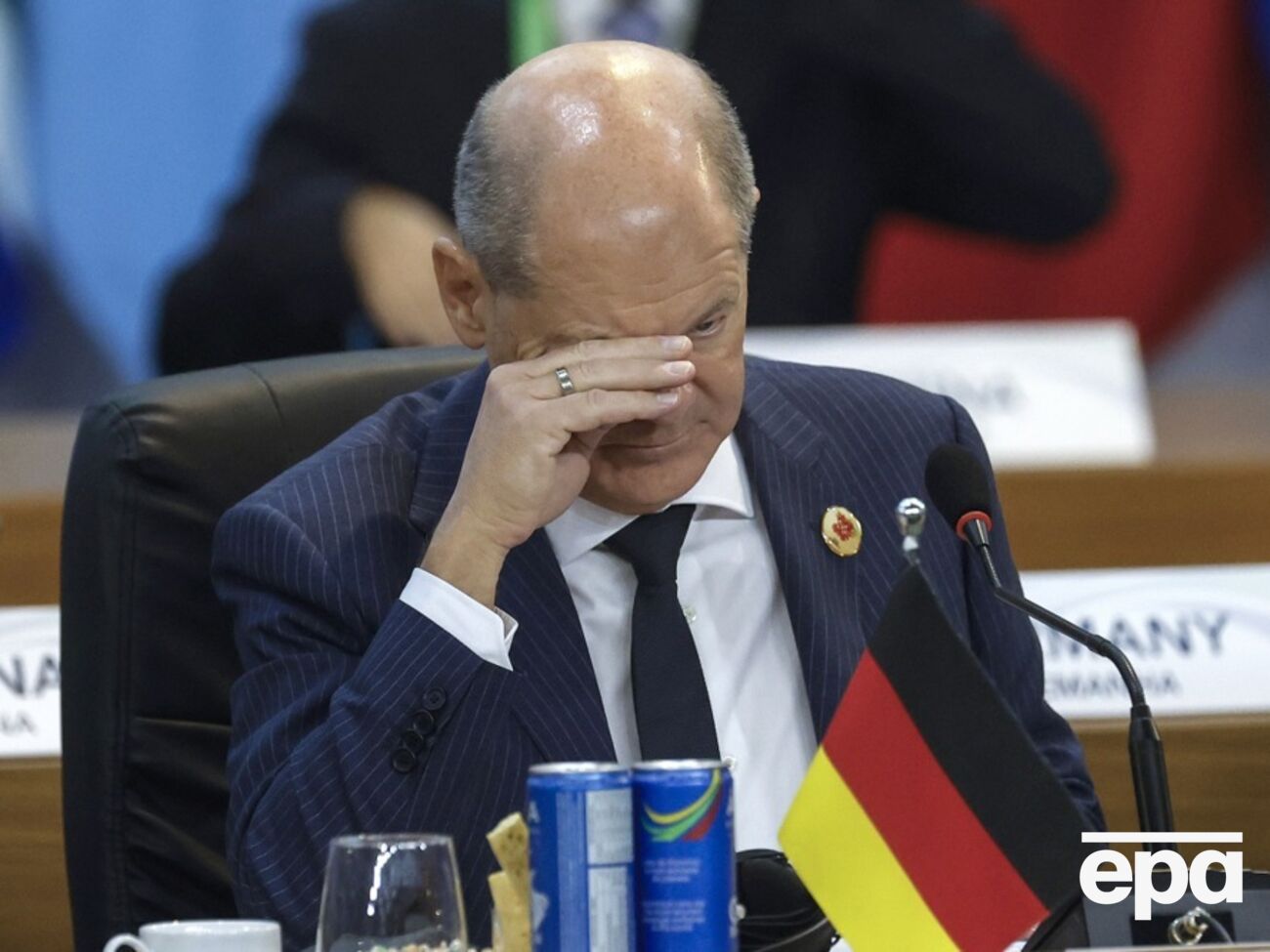 Шольц считает, что важно соблюдать баланс между "благоразумием и четкой поддержкой Украины"