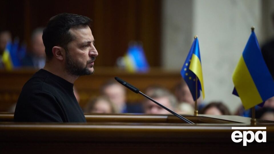 Держава, виробництва, посольства – усі мають працювати однаково, наголосив президент