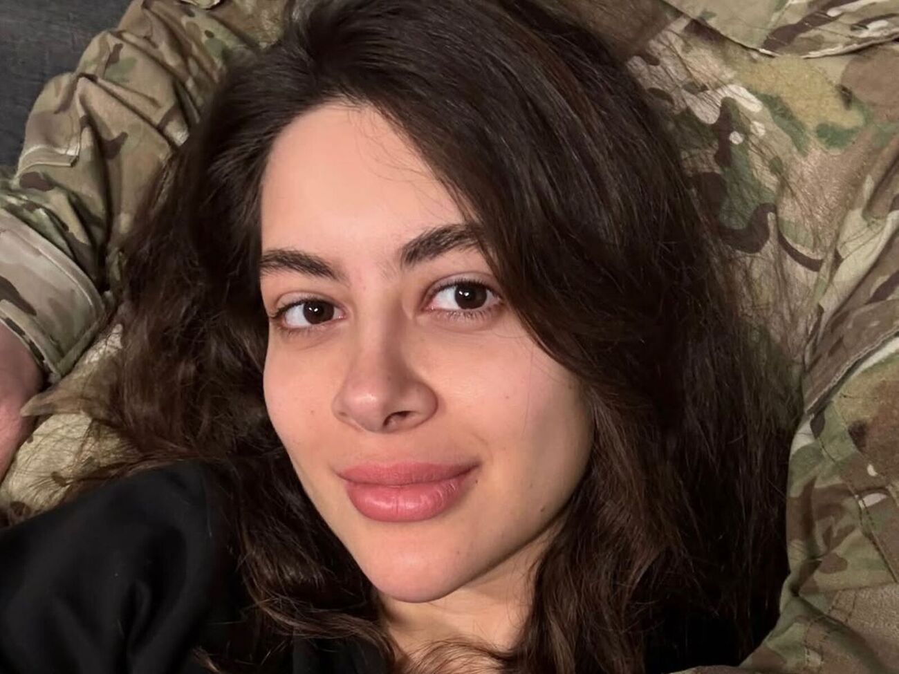 Эсхакзай скрывает фамилию своего избранника