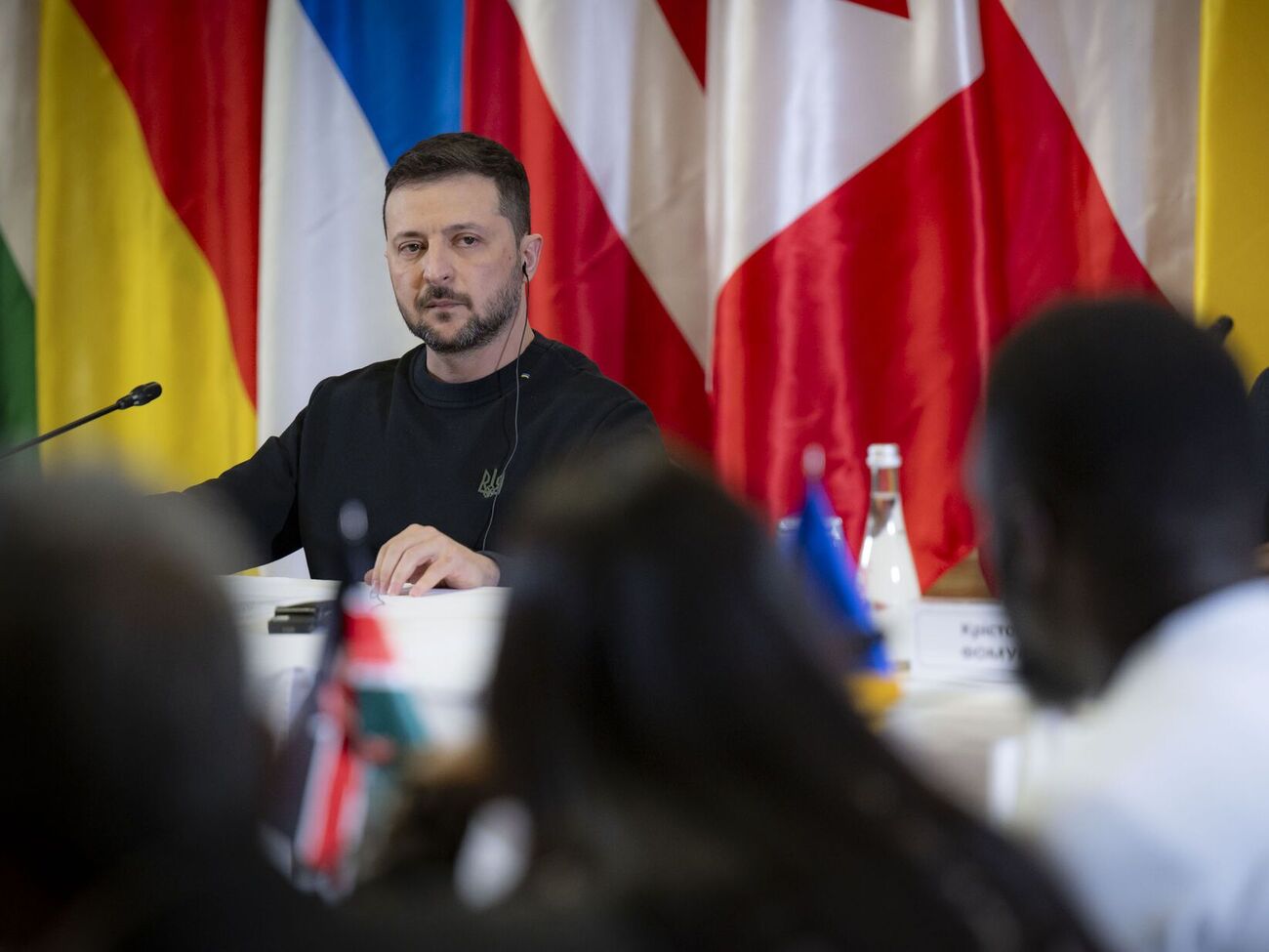 Зеленський: Я не вважаю, що популізмом можна зупинити Путіна