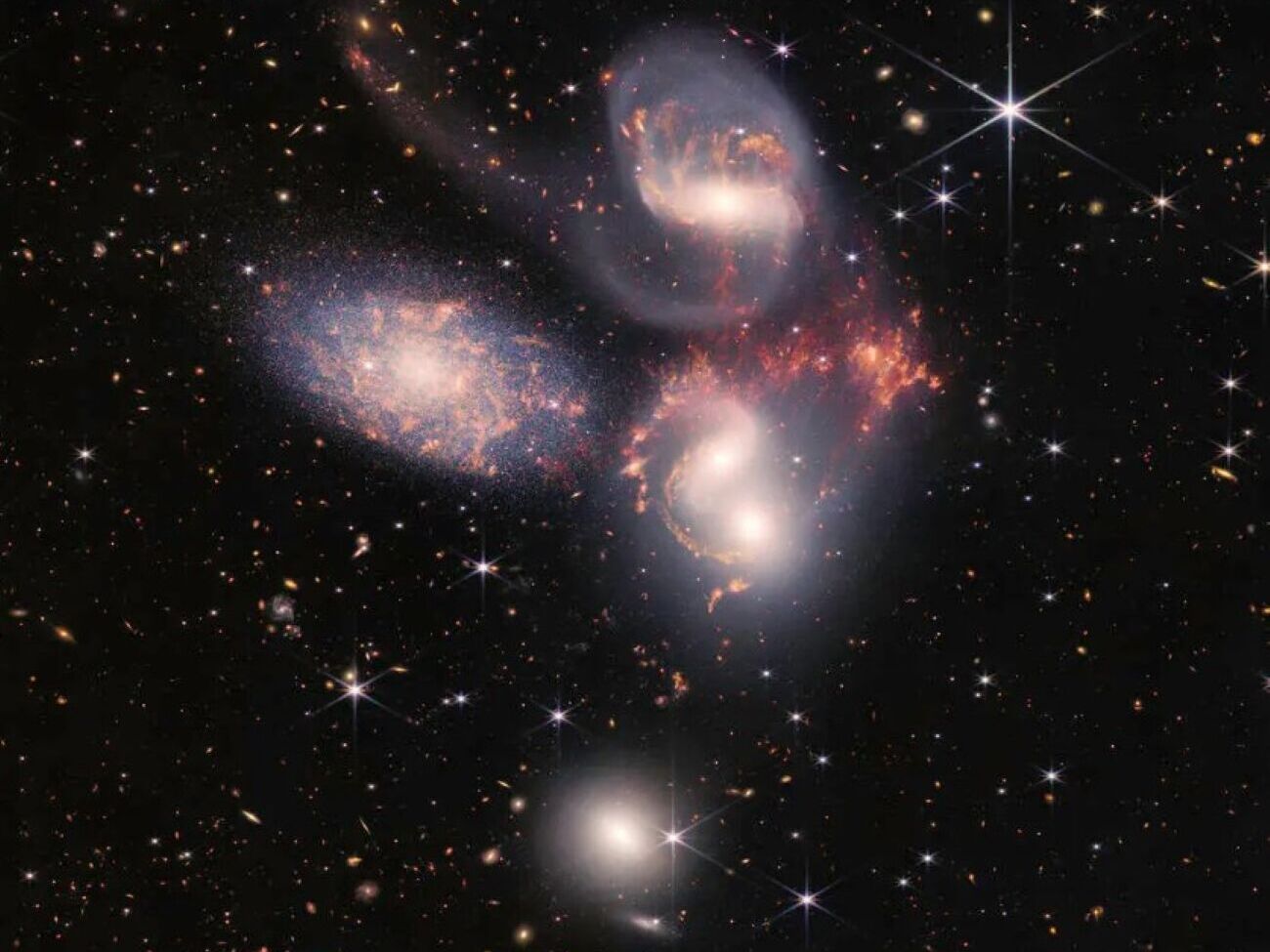 Ударную волну вызвало столкновение в Квинтете Стефана