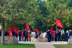 Посольство України у Греції засудило насилля з боку членів КПГ