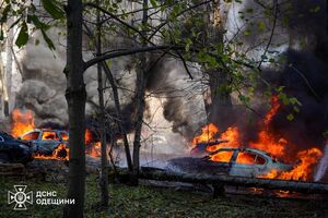 Росія продовжує свої намагання знищити українців, посіяти страх і паніку, пояснив президент України