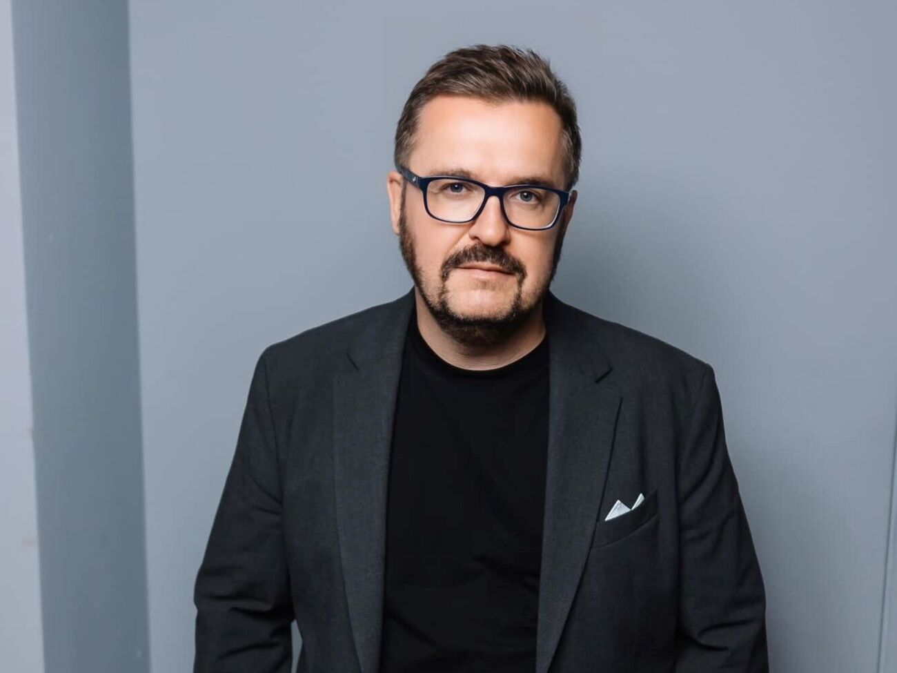 Пономарев родился в 1973 году в Хмельницком