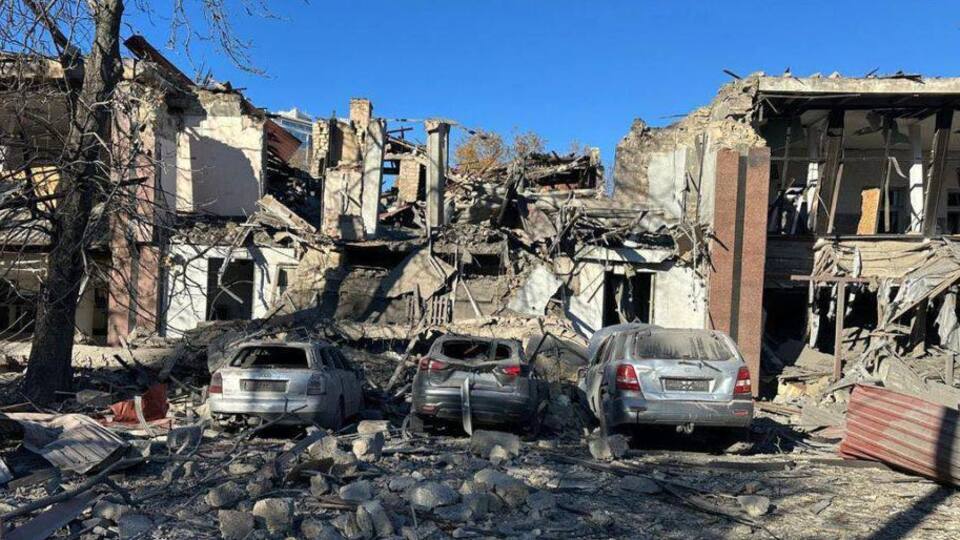 В результате попадания баллистической ракеты в Одессе были ранены люди