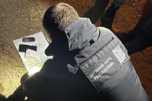 По данным ГБР, подозреваемые оценивали отсрочку в $4,5 тыс.
