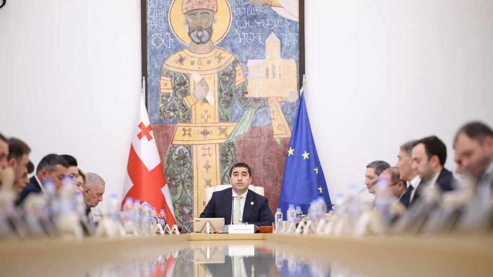 Спікер парламенту оголосив дату голосування за нового президента Грузії