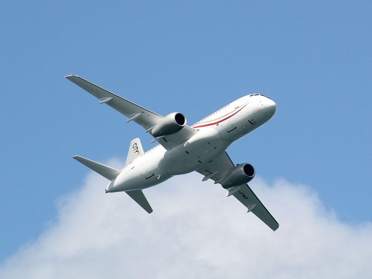 Sukhoi Superjet 100 эксплуатируется с 2008 года