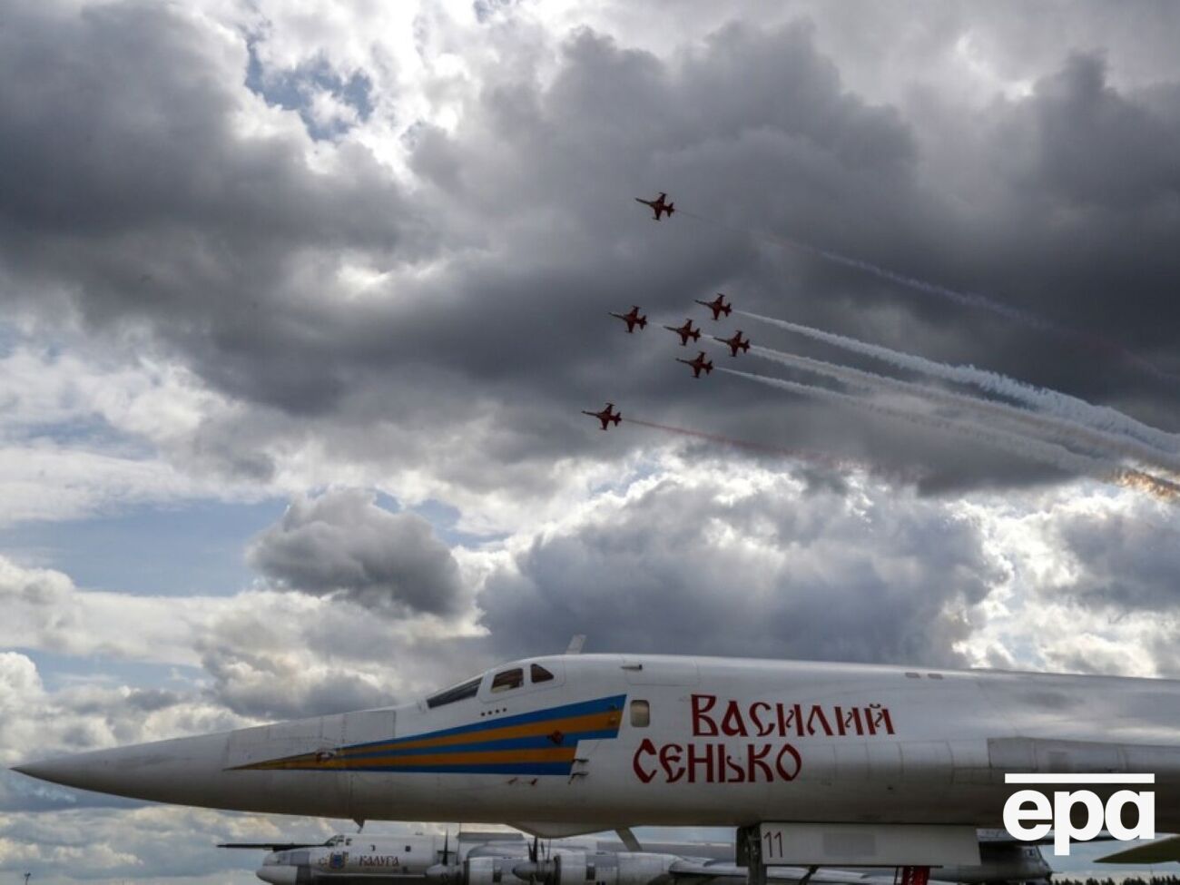 По меньшей мере шесть самолетов Ту-160, которые принадлежали Украине, сейчас находятся в боевом составе армии РФ, отметили расследователи