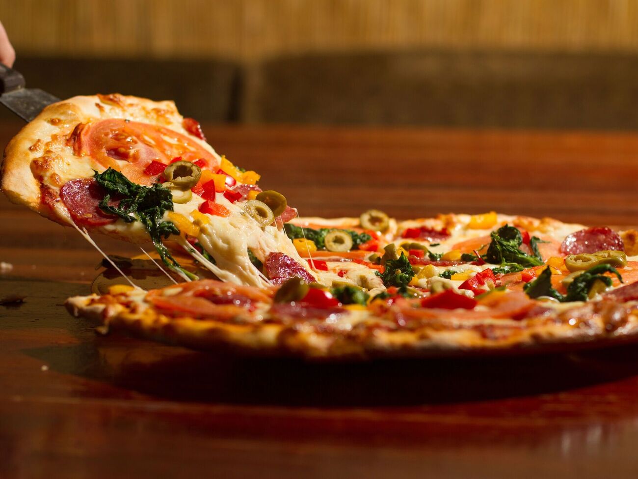 Начинку пиццы можно выбирать по желанию