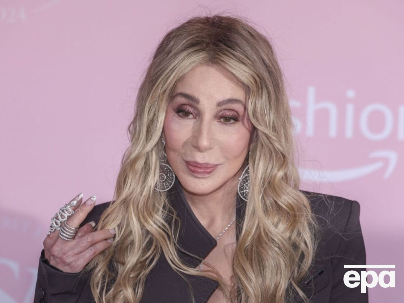 Шер пожартувала, що хай у якій компанії опиняється, однаково стає там найстаршою людиною, якщо не йдеться про будинок для людей похилого віку