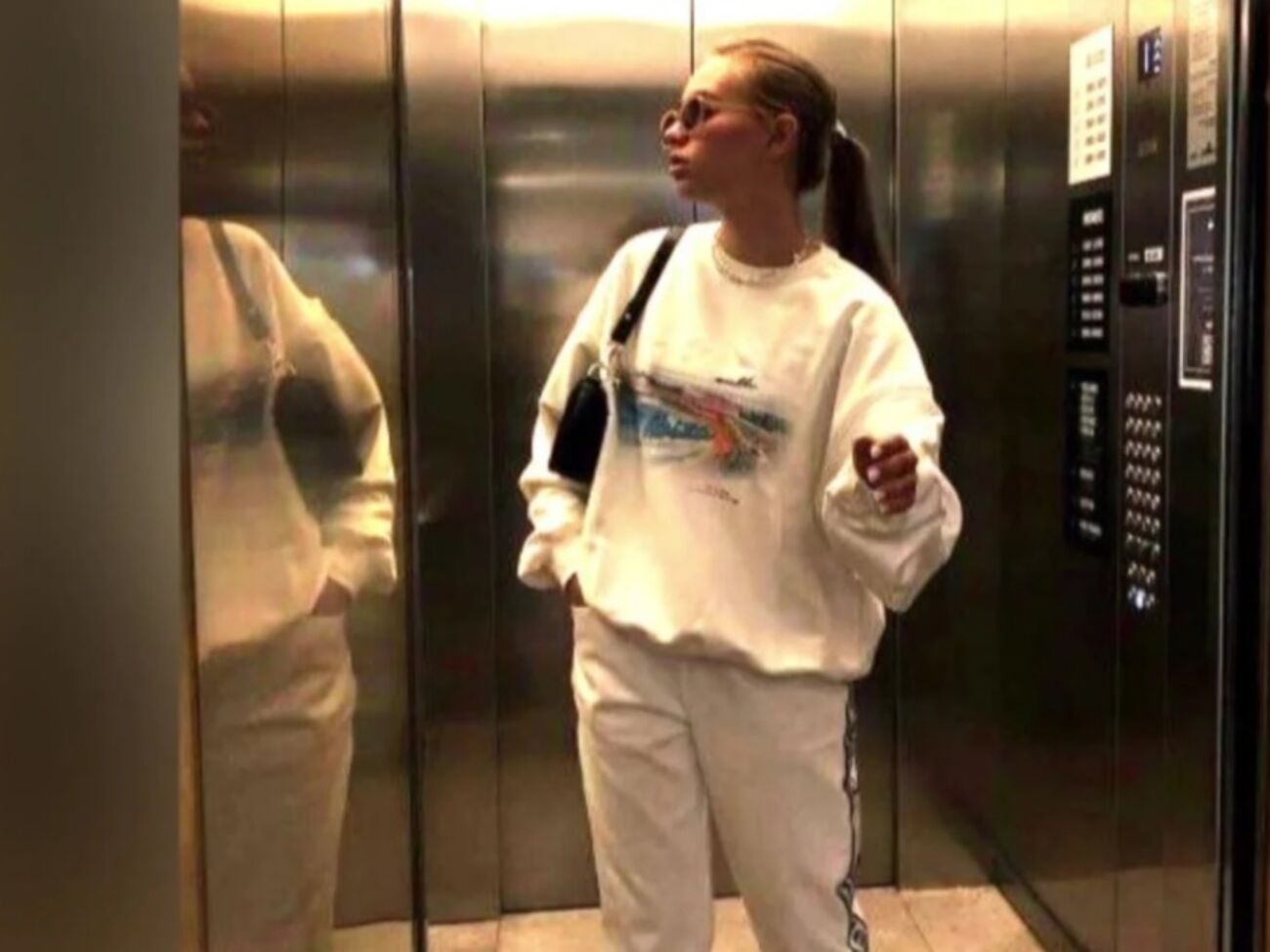 За даними розслідувачів, дівчина вже не вчиться в закладі