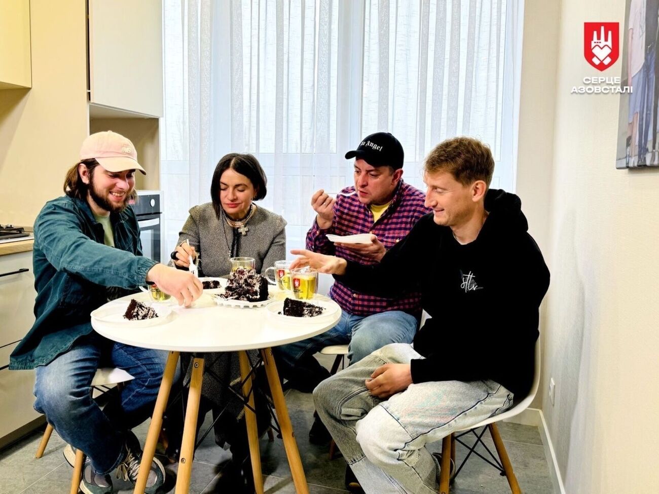 Во время боев за Мариуполь Лупина получил пулевое ранение