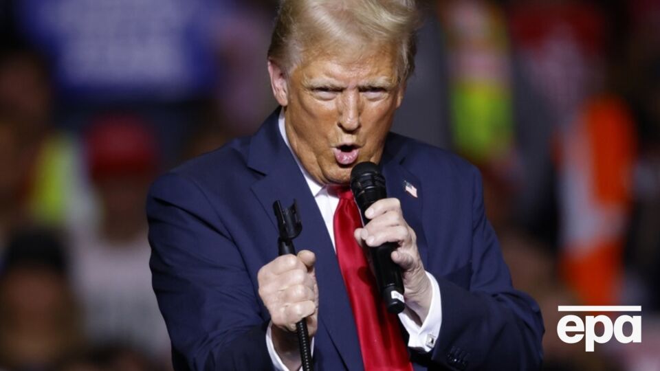 Трамп може оголосити себе переможцем, не чекаючи на підрахунок голосів, кажуть джерела
