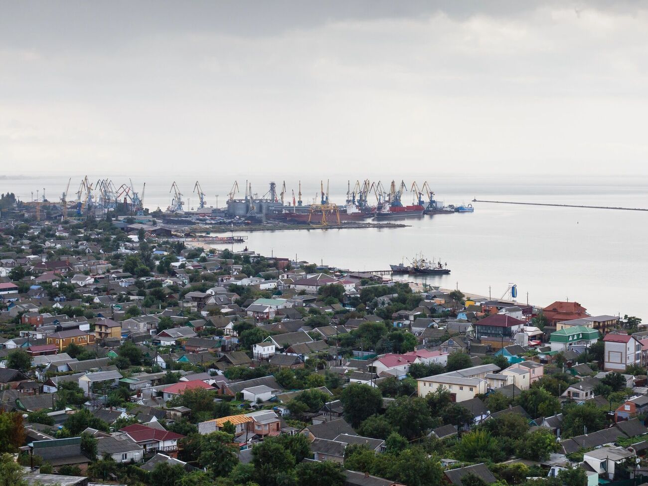 У районі порту Бердянська зросла кількість перевірок автомобілів і перехожих, розповіли в ЦНС
