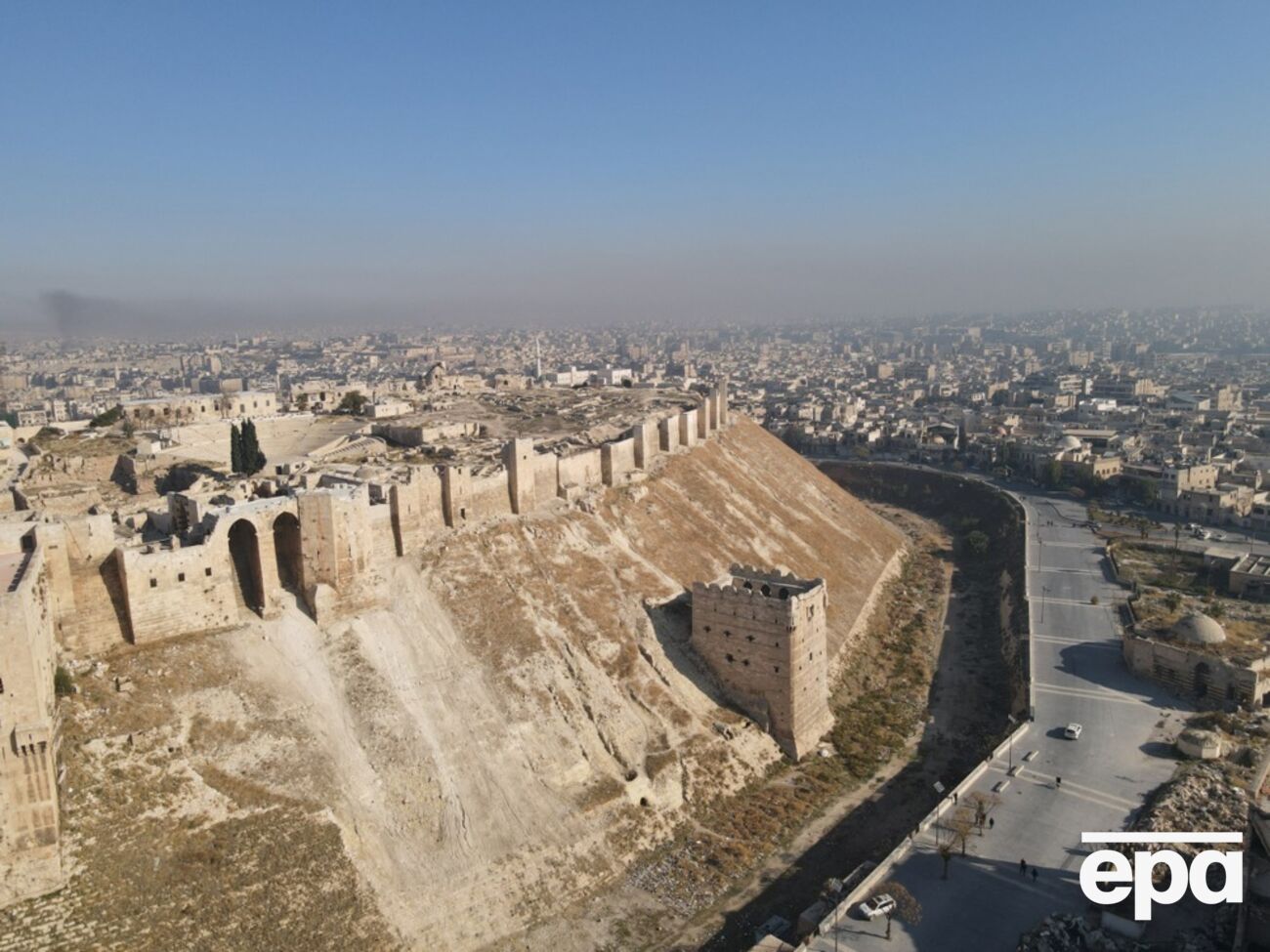 Опозиційні сили зайняли значну частину Алеппо, визнали урядові війська