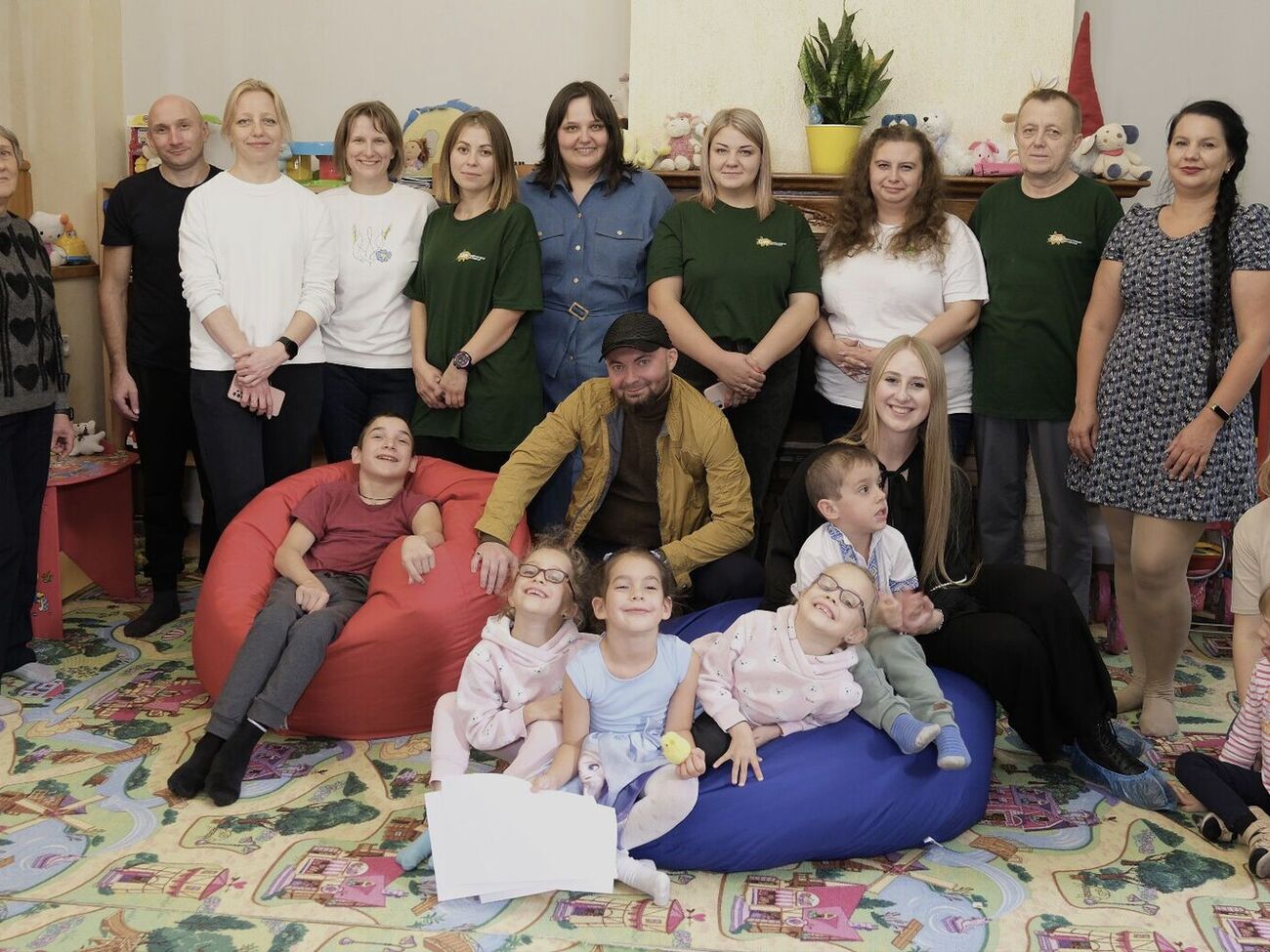 Вихованці центру інклюзії та корекції "Єва", який підтримує меценат Олег Крот, досягли перших унікальних результатів у реабілітації