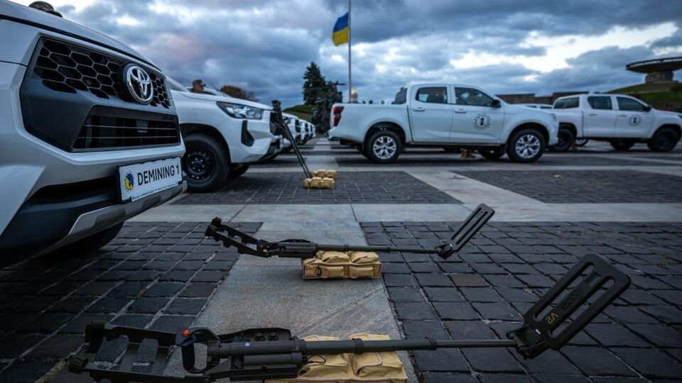 Автотранспорт від Литви використають для гуманітарного розмінування, розповіли в Міноборони України