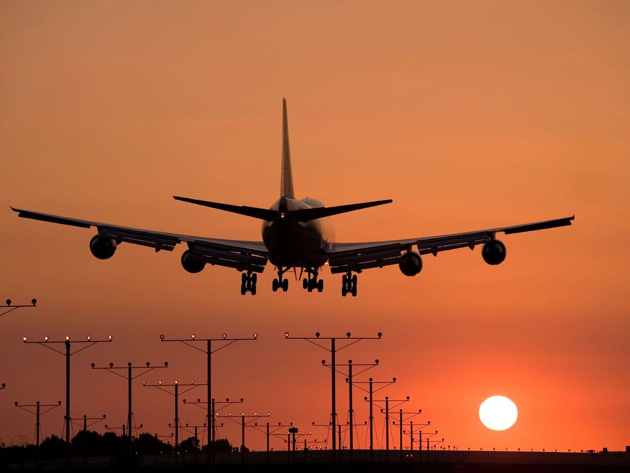 Європейські служби безпеки підозрюють РФ у плануванні диверсій на літаках