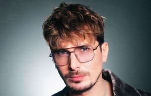 Позитив ранее был женат на дизайнере Анне Андрийчук