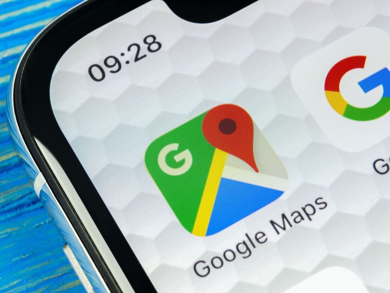 Представители компании заявили, что опубликованные спутниковые снимки были сделаны более года назад и происходят из общедоступных источников