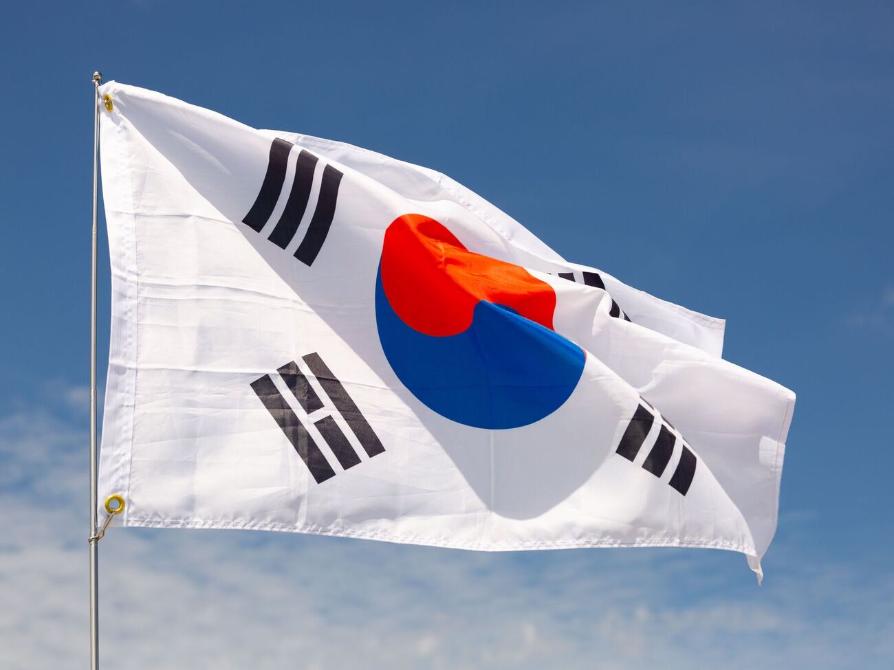 В Южной Корее сейчас размещается примерно 28,5 тыс. американских военнослужащих, сообщил чиновник