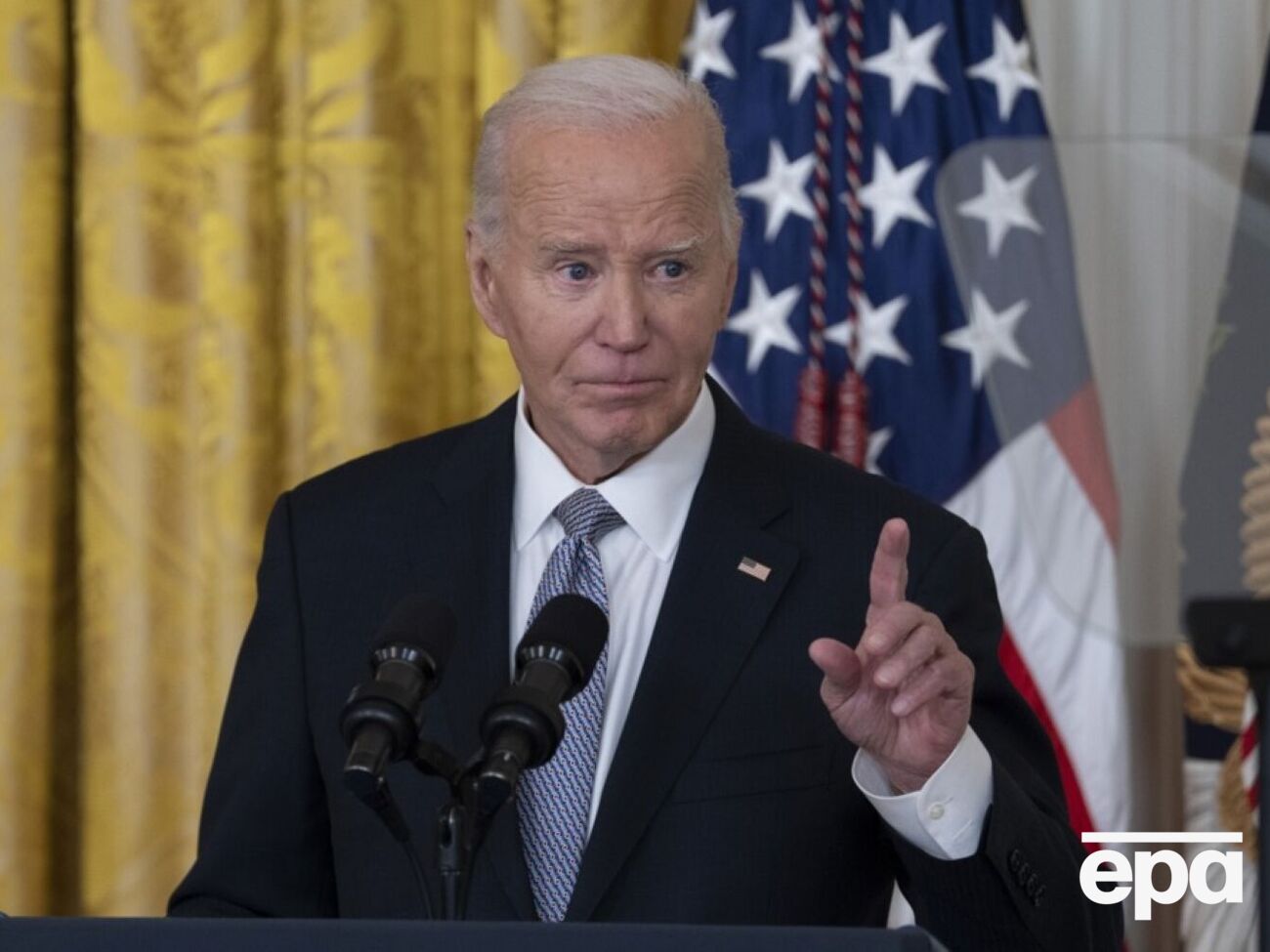 Представник передвиборчої кампанії Гарріс назвав її "кампанією Байдена з новими плакатами"