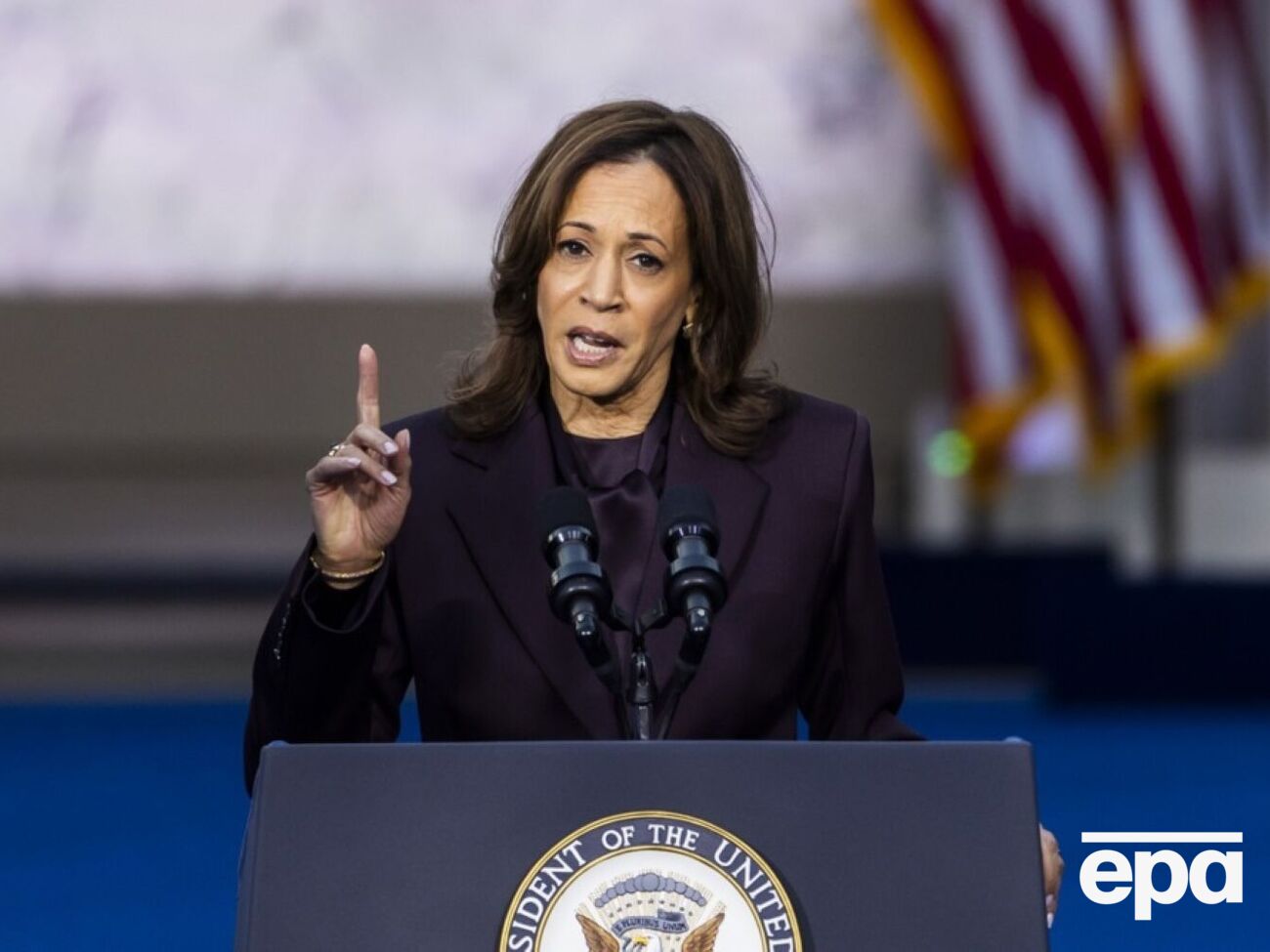 Гарріс закликала своїх прибічників також продовжити боротьбу за "основні права і свободи, які треба поважати й підтримувати"